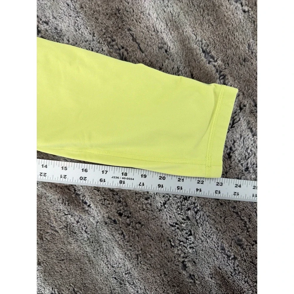 Lululemon Time To Sweat Crop Leggings Size 6 in 23